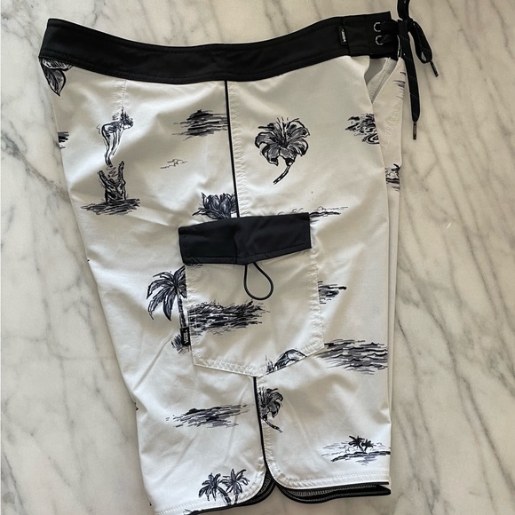 Vans Board Shorts sz. 32 - Picture 2 of 5